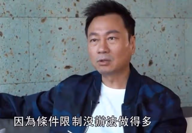 55歲老戲骨自曝靠退休金過活,長居內地愜意安定,稱想工作沒人請