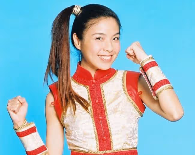 43歲女星轉行當服務員,卻意外受傷失業4個月,坦言想復出娛樂圈
