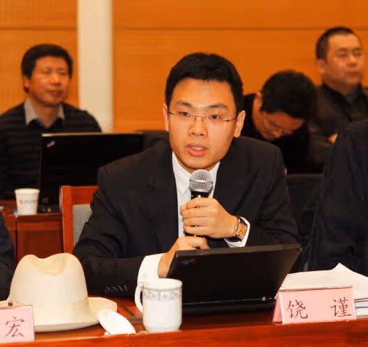 知名博主被指控侵犯女性,還令對方感染多種疾病,女方憤怒報警