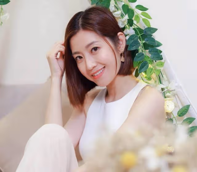 活久見!TVB著名夫妻檔罕見互動,網友:感情穩定打破離婚傳聞