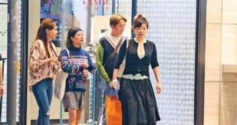稱三個女友是「豬扒」,香港知名富二代自嘲是掃街佬:專挑不好的