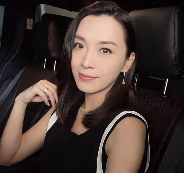 恭喜!TVB著名女星宣布明年復活節註冊結婚,將在同一天舉辦婚宴