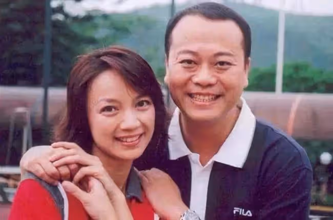 港姐楊婉儀移居國外，教英語養活子女，老公生意失敗後行蹤神秘
