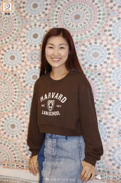 抄姜濤?黃宗澤與吳卓羲玩身貼身咬耳仔