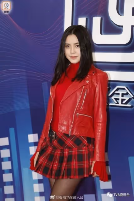 炎明熹終於開自爆冧廠之謎!冼靖峰聖誕節元旦密密吸金
