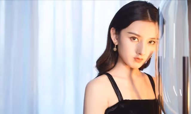 等比例長大的宋祖兒,憑藉喬四美一角獲得肯定,如今新劇更是讓人期待她的表現!