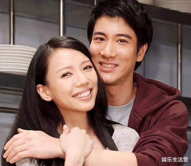 王力宏官宣離婚!冠夫姓8年陪伴3個孩子,李靚蕾還是沒留住這份愛