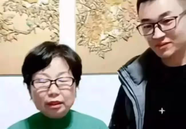 杜新枝發感謝粉絲,與抖神關係進入尷尬境地,選擇了小寶貝和獻春