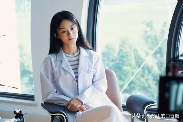 2021受歡迎女主!趙麗穎第七譚松韻第六,景甜沖第三,冠亞軍霸榜