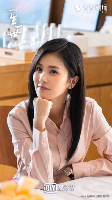 2021受歡迎女主!趙麗穎第七譚松韻第六,景甜沖第三,冠亞軍霸榜