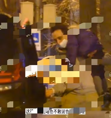 29歲女星曝新戀情，和大34歲知名導演同回家，兩人外出謹慎疑有娃