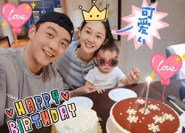 鄭愷一家三口罕見同框!獲妻子保姆式更衣照顧,1歲女兒軟萌可愛