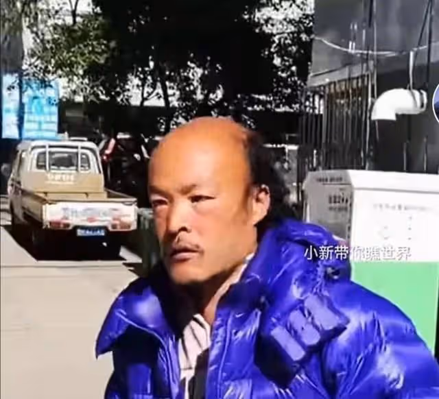 「二哥」直播間數十萬人氣,沒人看得懂,大網紅也來打卡