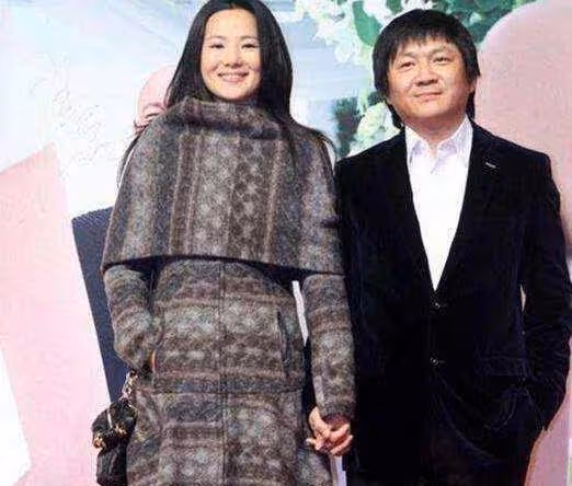 陪伴陳道明8年，2億身價不求名分，如今嫁王菲初戀成人生贏家