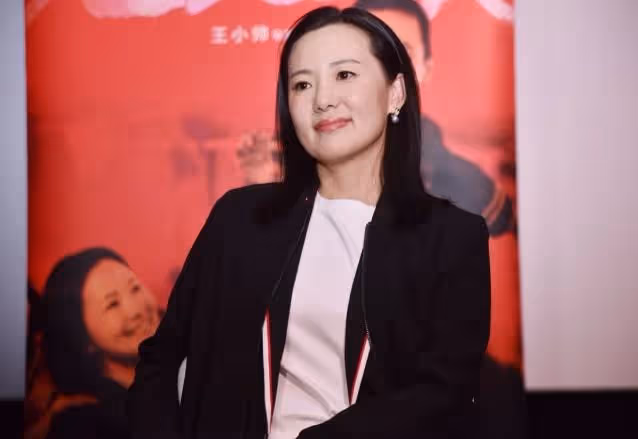 陪伴陳道明8年，2億身價不求名分，如今嫁王菲初戀成人生贏家