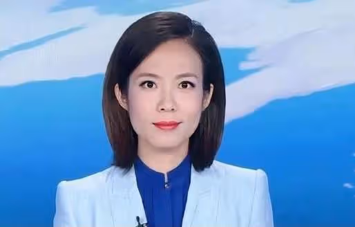 央視美女主播寶曉峰43歲仍單身:不想過早嫁人,並非不懂愛情