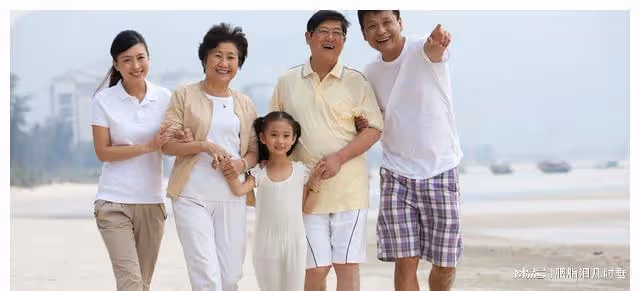 「我父母搬走可以,但你父母要給他們買房養老」男人說完後沒了家