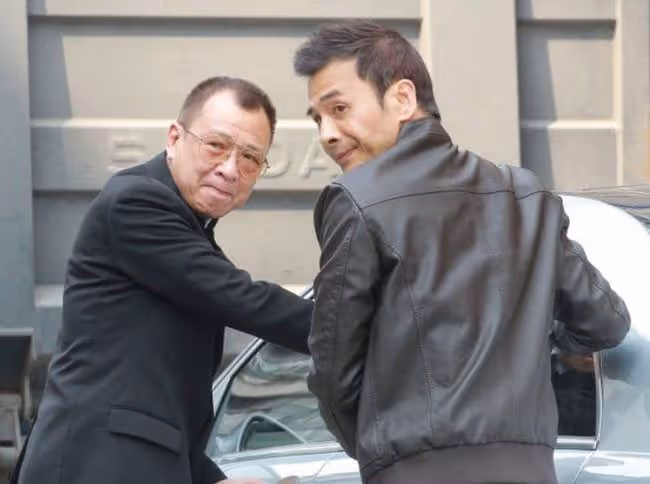 知名男星喪母!60歲未婚忙於工作無暇照顧老母,曾將其送養老院
