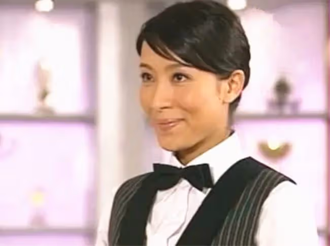 恭喜!42歲楊怡產子,小5歲老公首曬一家三口合影,甜蜜表白妻子