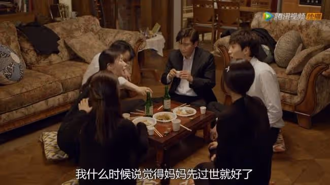 謝天謝地，她終於不用靠搞笑出圈了