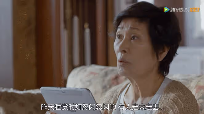謝天謝地，她終於不用靠搞笑出圈了