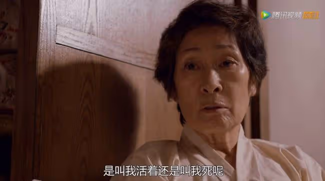 謝天謝地，她終於不用靠搞笑出圈了