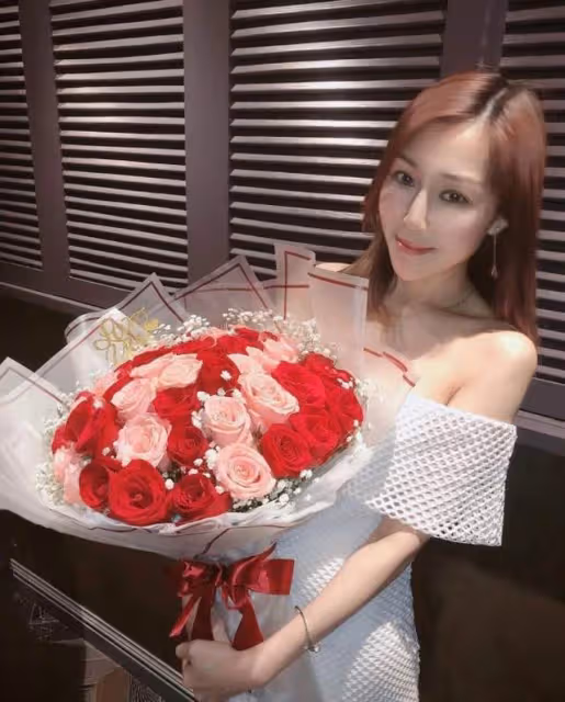 30歲女星被曝當小三，用懷孕勒索已婚男32萬，還將驗孕棒寄給原配