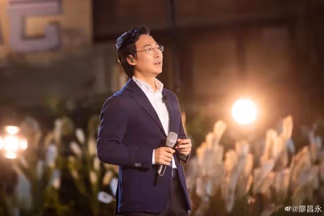 王力宏官宣離婚,另一位「音樂王子」卻上綜藝秀恩愛:能陪你走到最後的人,才真是了不起