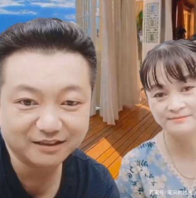 果然是一家人！陳亞男母親高調亮相銀幕，代言痔瘡廣告引網友熱議