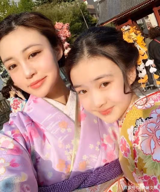 王天伊撞臉人間香奈兒Jennie,15歲的高級京圈名媛!