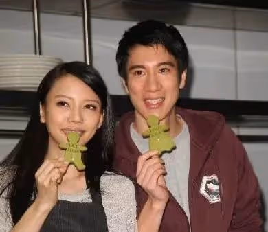趙麗穎帶頭,8對明星離婚