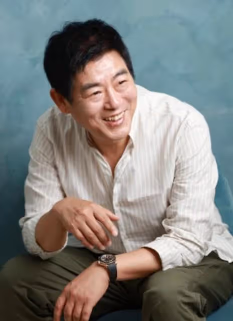 韓劇好爸爸專業戶，成東日全憑演技，他從沒有體會過父愛