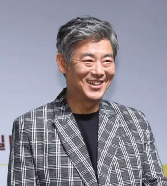 韓劇好爸爸專業戶，成東日全憑演技，他從沒有體會過父愛