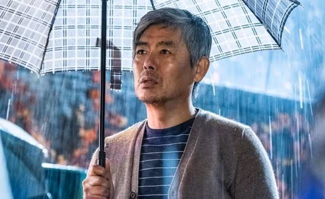 韓劇好爸爸專業戶，成東日全憑演技，他從沒有體會過父愛