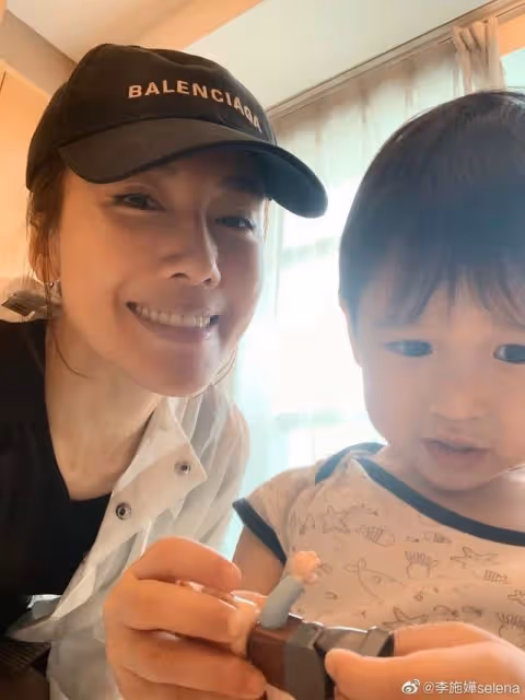 TVB前花旦與未婚夫合體逛超市,鮮少交流默契足,年初才宣布訂婚