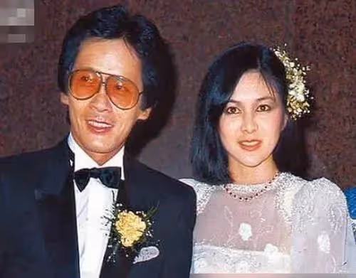 鄧紫棋被曝與富二代男友分手，還寫歌暗諷對方雙面人，男方不否認