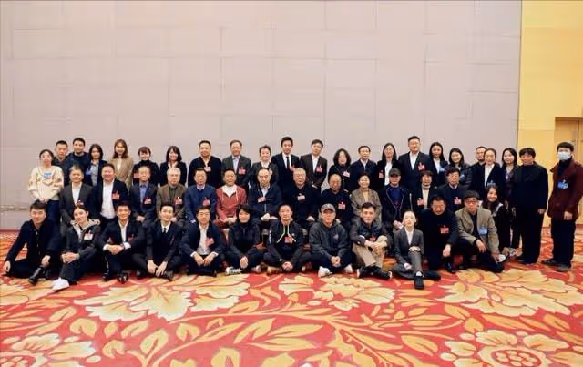 眾星慶文代會圓滿閉幕!章子怡秦海璐首露面,68歲關牧村短髮亮眼