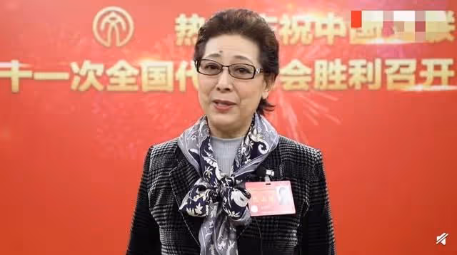 眾星慶文代會圓滿閉幕!章子怡秦海璐首露面,68歲關牧村短髮亮眼