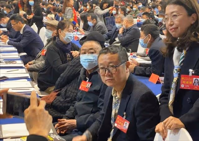 眾星慶文代會圓滿閉幕!章子怡秦海璐首露面,68歲關牧村短髮亮眼