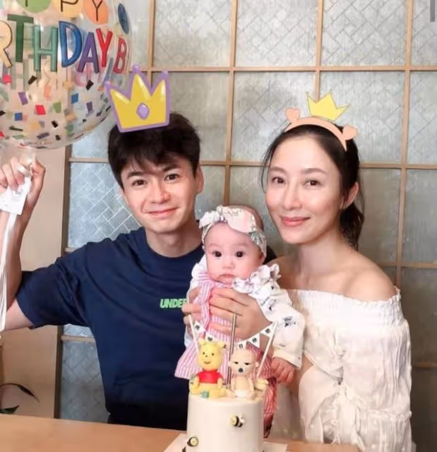 恭喜!TVB小生曬兒子腳丫照報平安,視後太太秘密誕子湊成好字
