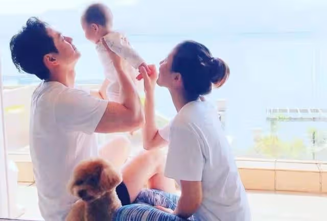 恭喜!TVB小生曬兒子腳丫照報平安,視後太太秘密誕子湊成好字