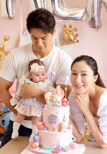 恭喜!TVB小生曬兒子腳丫照報平安,視後太太秘密誕子湊成好字