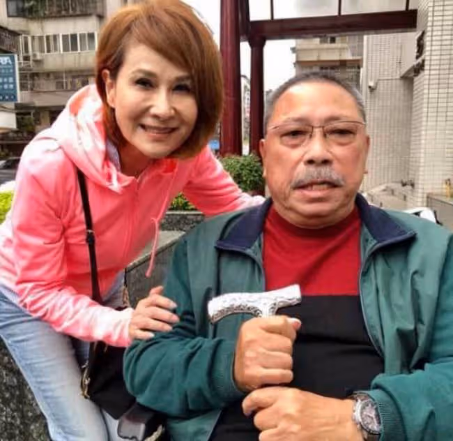 80歲老戲骨陳松勇病逝!一生未婚無兒女,曾承諾贈予保姆200萬