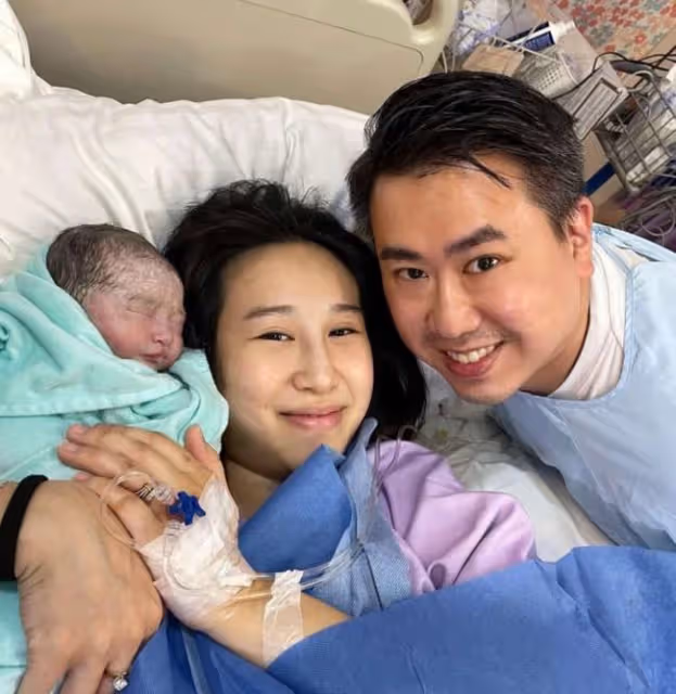 三年抱倆!35歲女星順產二胎女兒,嫁科學家4年兒女雙全太幸福