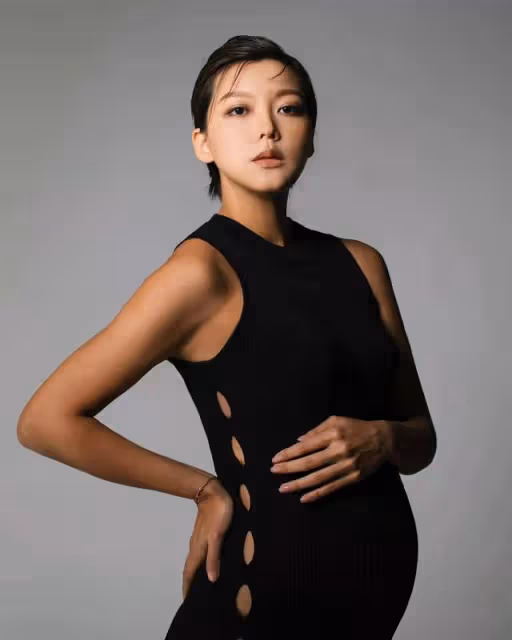 恭喜!TVB當家小生太太即將生產,分享唯美孕照曬幸福S曲線