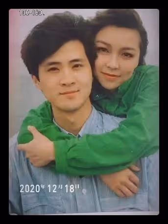 主持人吳曉蕾高調秀恩愛,曬與丈夫親密合照,現創業當老闆太愜意