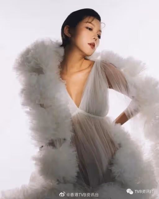 TVB當紅小生組裝寶寶搖床!老婆曬黑白孕照還沒生得
