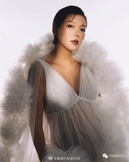 TVB當紅小生組裝寶寶搖床!老婆曬黑白孕照還沒生得