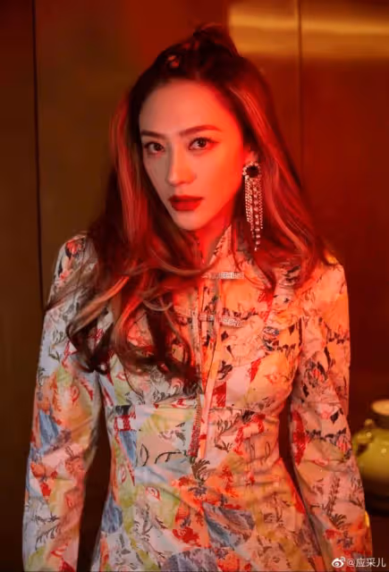 娛記說:張傑謝娜離婚的瓜?何炅力挽狂瀾?白鹿陷入瓶頸期?朱一龍因禍得福?