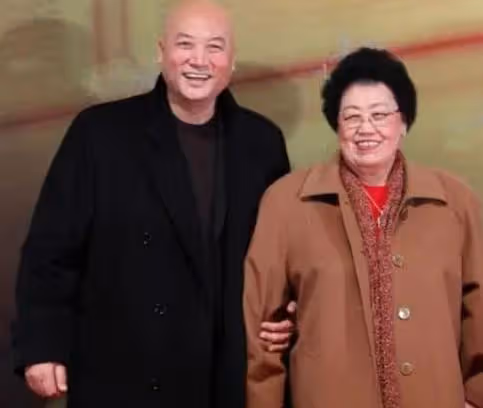 判若兩人!陳麗華40年前舊照曝光,難怪遲重瑞願為她放棄事業